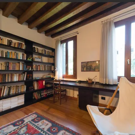 Ca' Madonna Apartment Venice
