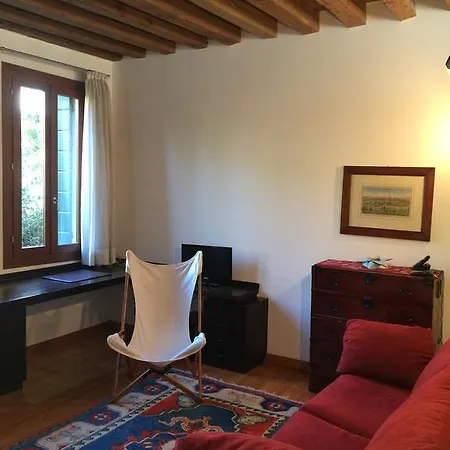 Ca' Madonna Apartment *